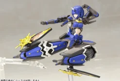 Plastic Models><noscript><img width=