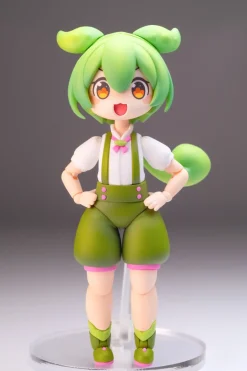 Plastic Models><noscript><img width=