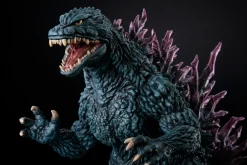 Plastic Models><noscript><img width=