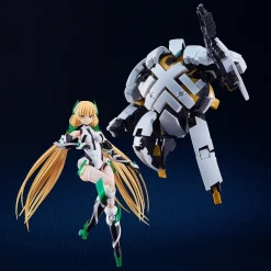 Plastic Models><noscript><img width=