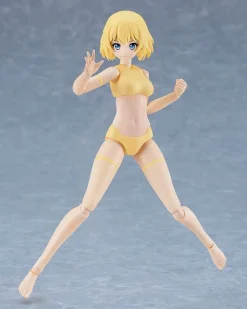 Plastic Models><noscript><img width=