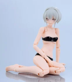 Plastic Models><noscript><img width=