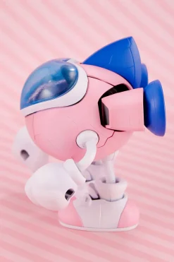 Plastic Models><noscript><img width=