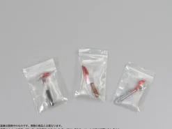 Plastic Models><noscript><img width=
