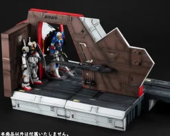 Realistic Model Series Mobile Suit Z Gundam (1/144 HG Series) Nahel Argama Catapult Deck: 40th Anniversary Edition New