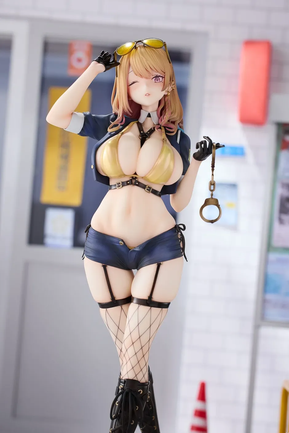 Bishoujo Figures|Scale Figures>Renge Illustration Gal Policewoman Arisa Takanashi 1/6 Scale Figure Deluxe Edition w/ Bonus