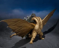 S.H.MonsterArts Godzilla King Ghidorah [1972] Hot