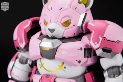 Plastic Models><noscript><img width=