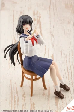 Plastic Models><noscript><img width=