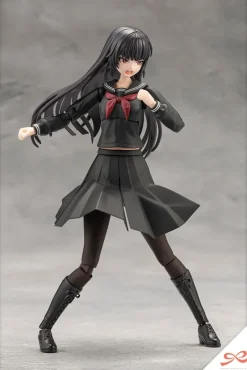 Plastic Models><noscript><img width=