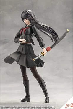 Plastic Models><noscript><img width=