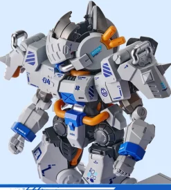 Plastic Models><noscript><img width=