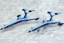 Plastic Models><noscript><img width=