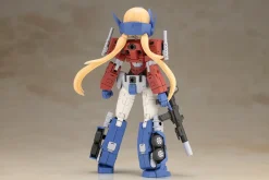 Plastic Models><noscript><img width=