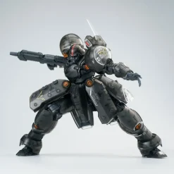 Plastic Models><noscript><img width=
