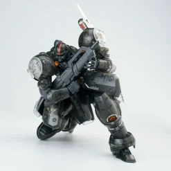 Plastic Models><noscript><img width=