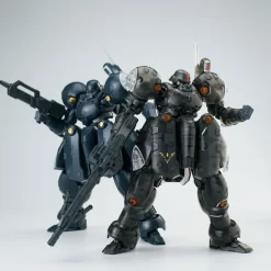 Plastic Models><noscript><img width=