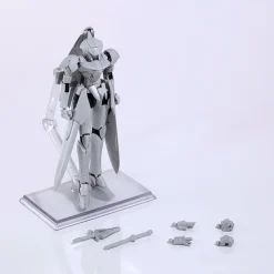 Plastic Models><noscript><img width=