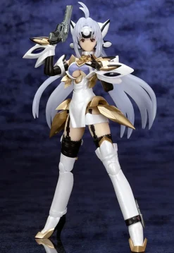 Plastic Models><noscript><img width=