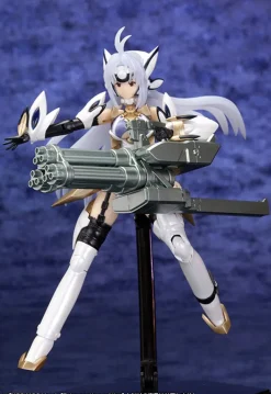 Plastic Models><noscript><img width=
