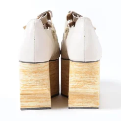 Footwear><noscript><img width=