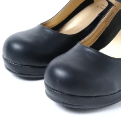 Footwear><noscript><img width=